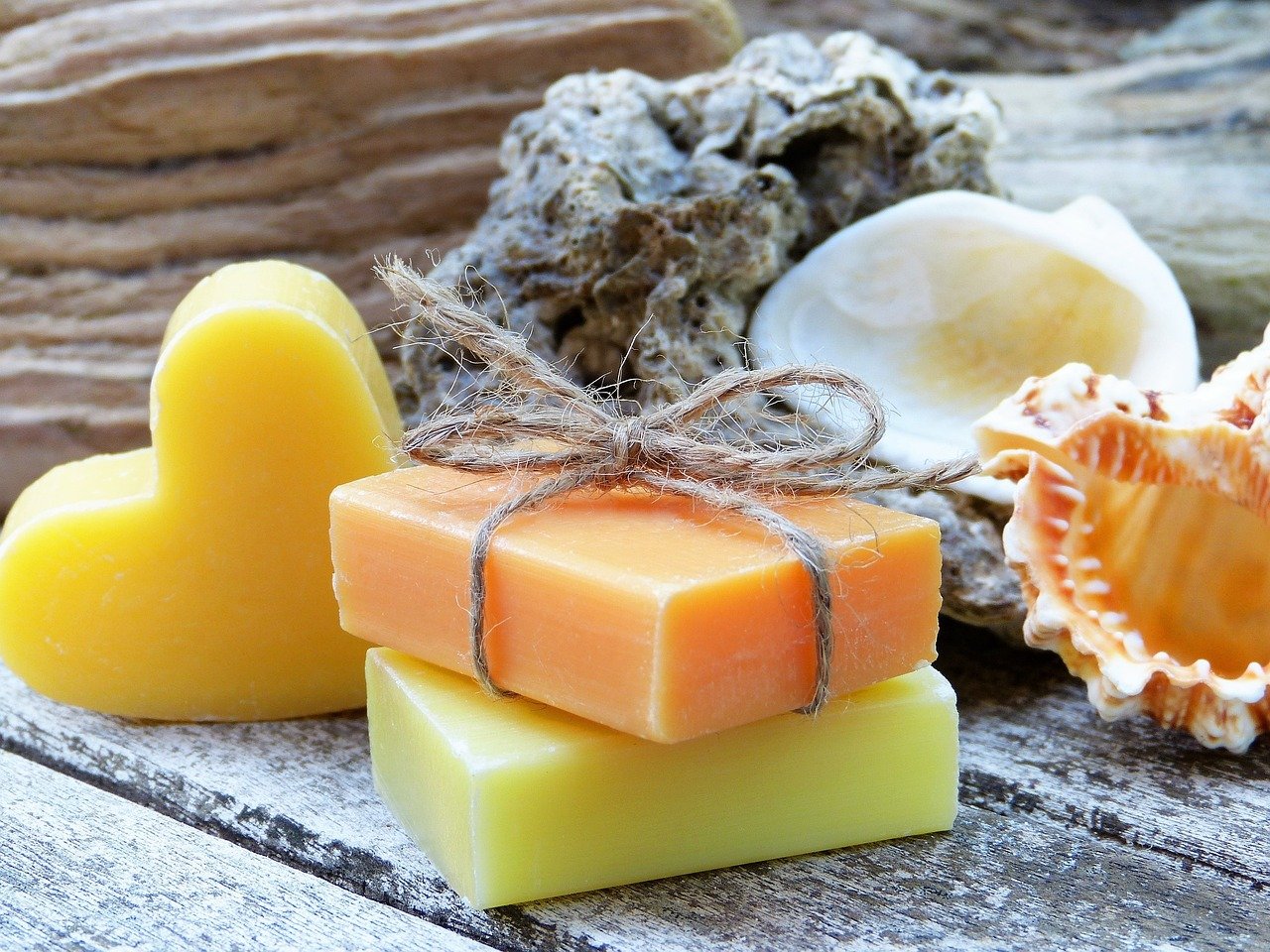 soap, heart, driftwood-4307709.jpg